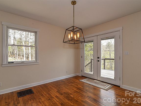 4th image of 326 Panther Branch Rd