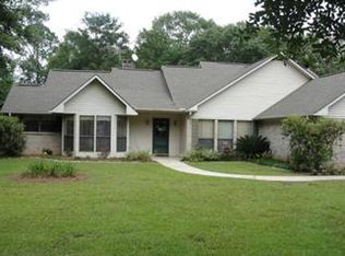 5900 Oak Bayou Ln, Ocean Springs, MS 39564