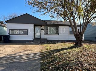 2217 N Meadowbrook Dr, Enid, OK 73701