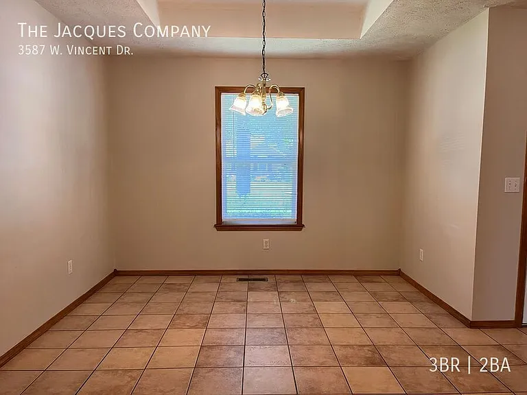 3587 W Vincent Dr — Photo 13