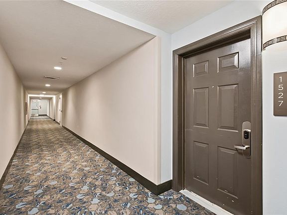 5th image of 14501 GROVE RESORT AVENUE #1527