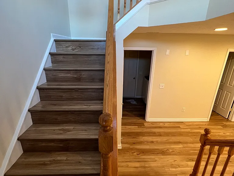 3522 Golden Gate Dr N — Photo 2