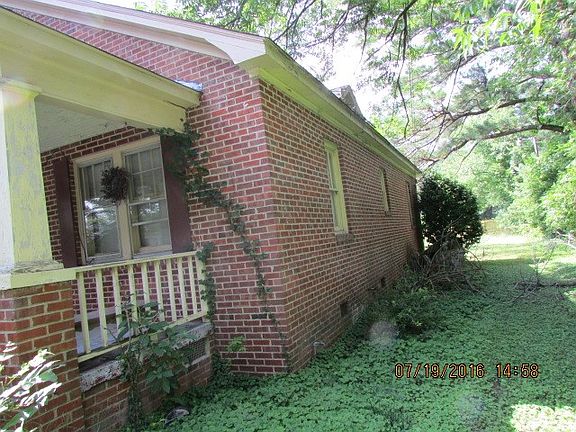 2nd image of 815 Garrett St