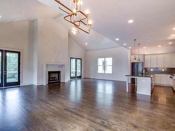 4th image of 4607 Lealand Ln