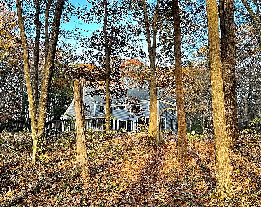 2nd image of 7 Tideview Ter