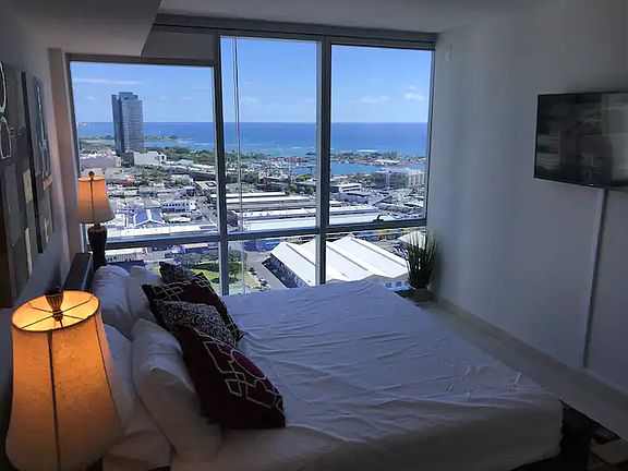 5th image of 555 South St #2904