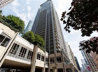 761 Bay St #1805, Toronto, ON M5G 2R2