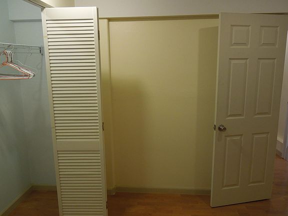 3rd image of 1345 48th Ave