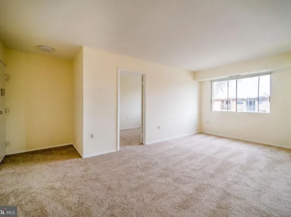 12701 Dara Dr APT 103, Woodbridge, VA 22192