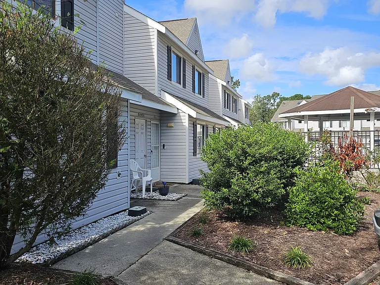 500 Fairway Village Dr #4 — Photo 11