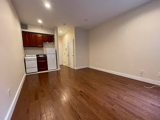 Rented by Best Apartments North Inc | media 20