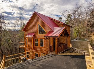 2061 Settlers Ridge Way, Gatlinburg, TN 37738