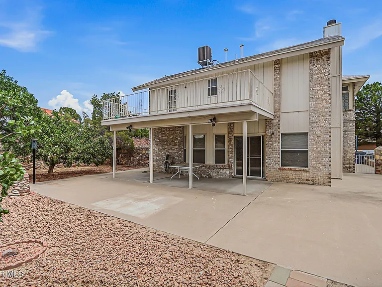 7765 Dianjou Dr — Photo 42