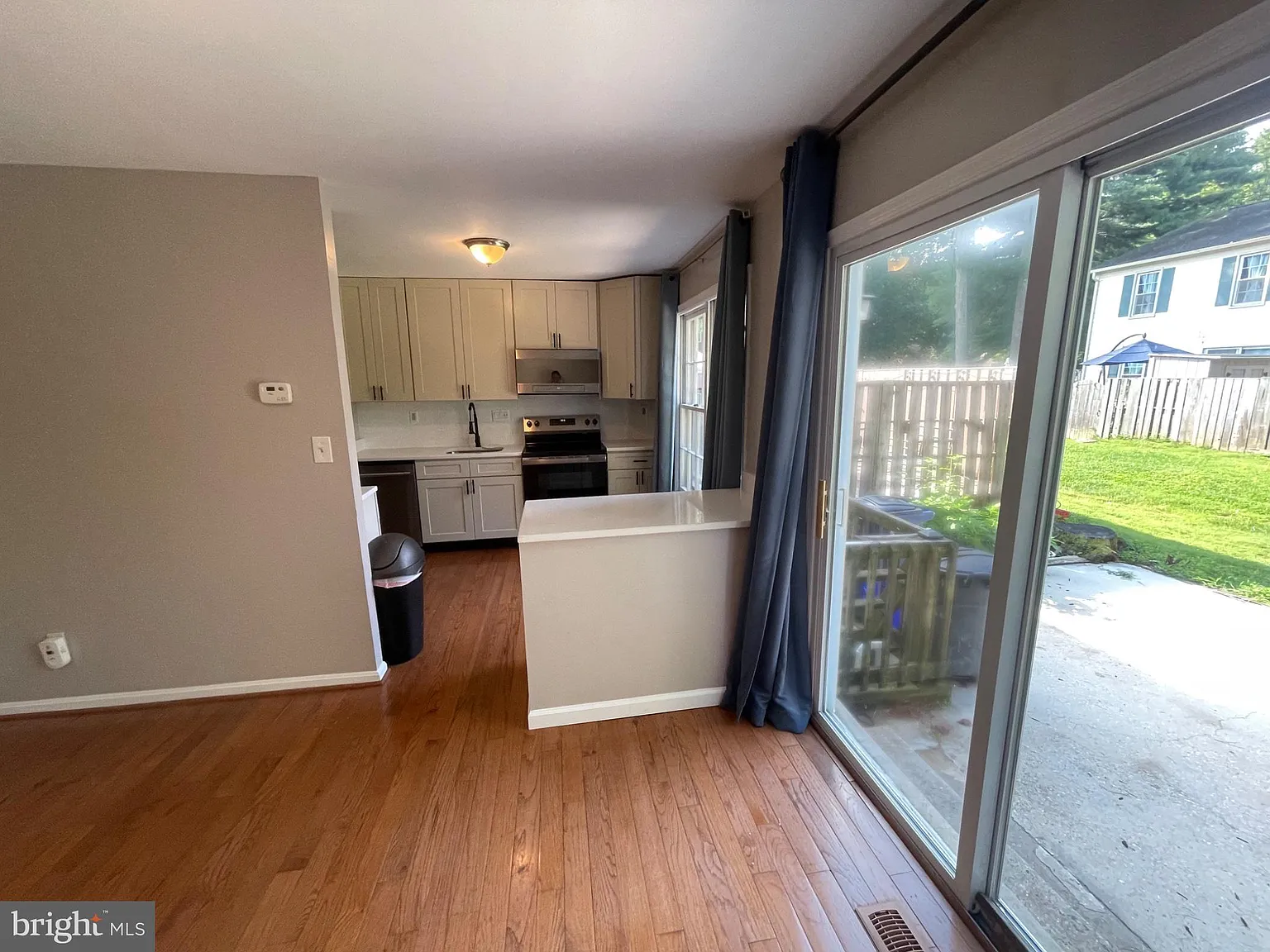 4 bed, 3.0 bath, 1760 sqft, $2,850 — Photo 4