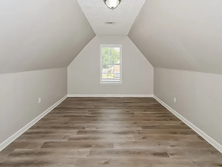 5759 Michaelson Dr — Photo 15
