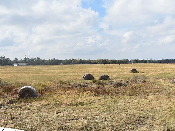 4th image of 2613 Boggy Bayou Rd