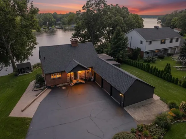 10098 Jefferson Rd, Osceola, IN 46561