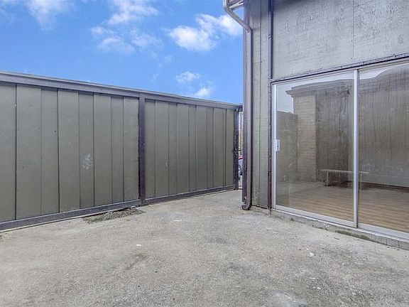 4th image of 4643V Country Creek Dr #1094