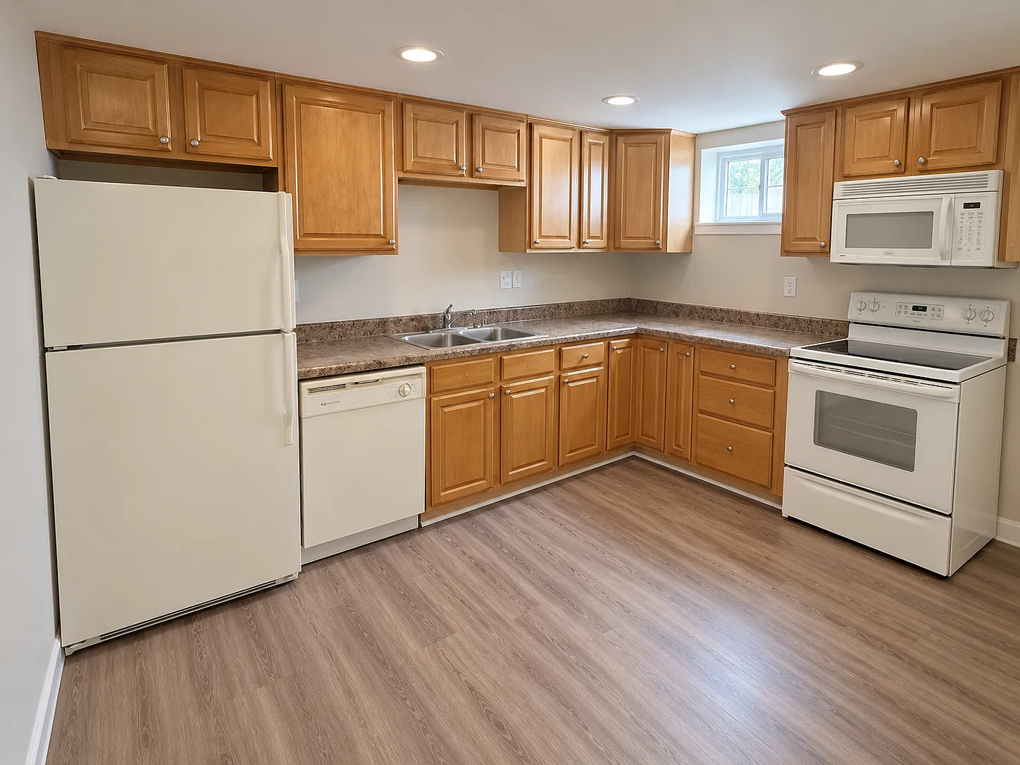 2 bed, 1500 sqft, $1,500 — Photo 2