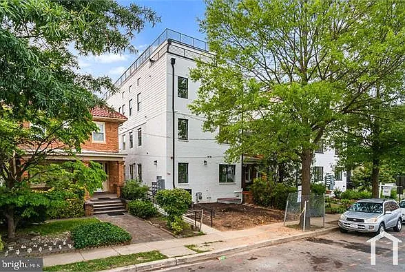 2 bed, $3,400 — Photo 1
