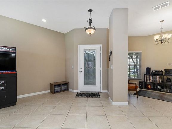 5th image of 1045 Coquina Ln