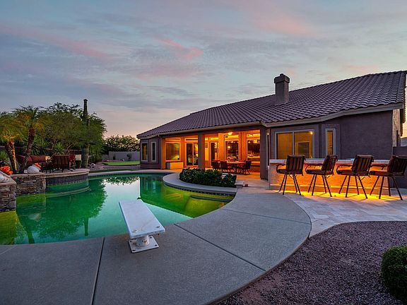 2nd image of 7937 E Saddleback Cir