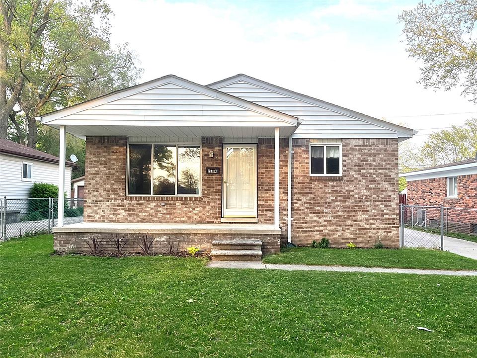 1st image of 26404 Osmun St