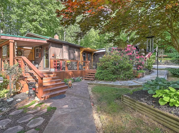 521 Baywood Dr, Piney Flats, TN 37686