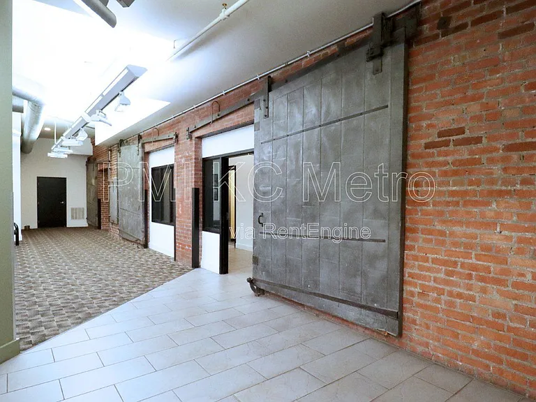 200 Main St #310 — Photo 19