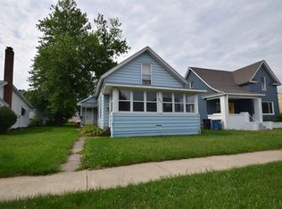 807 W 4th St, Mishawaka, IN 46544