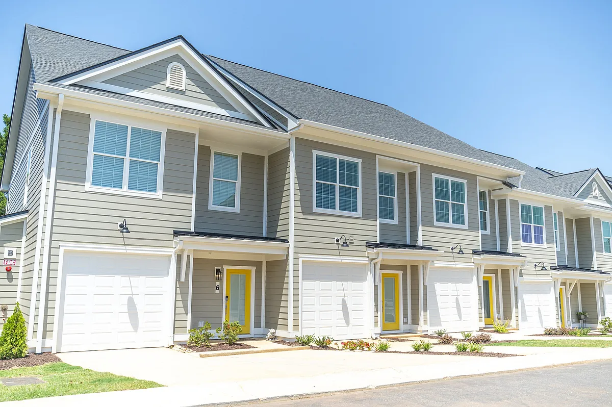 Building Photo - Landon Green Artisan Cottages