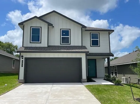 1277 Wilkins Valley St, Brenham, TX 77833