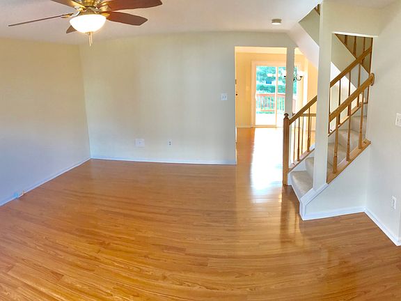 3rd image of 13827 Fount Beattie Ct