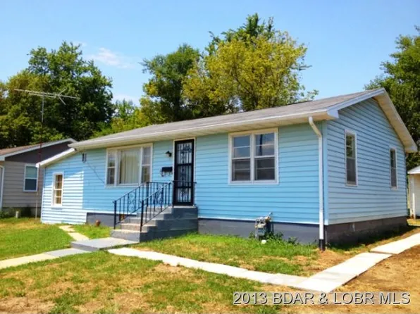 609 Vogler St, Eldon, MO 65026