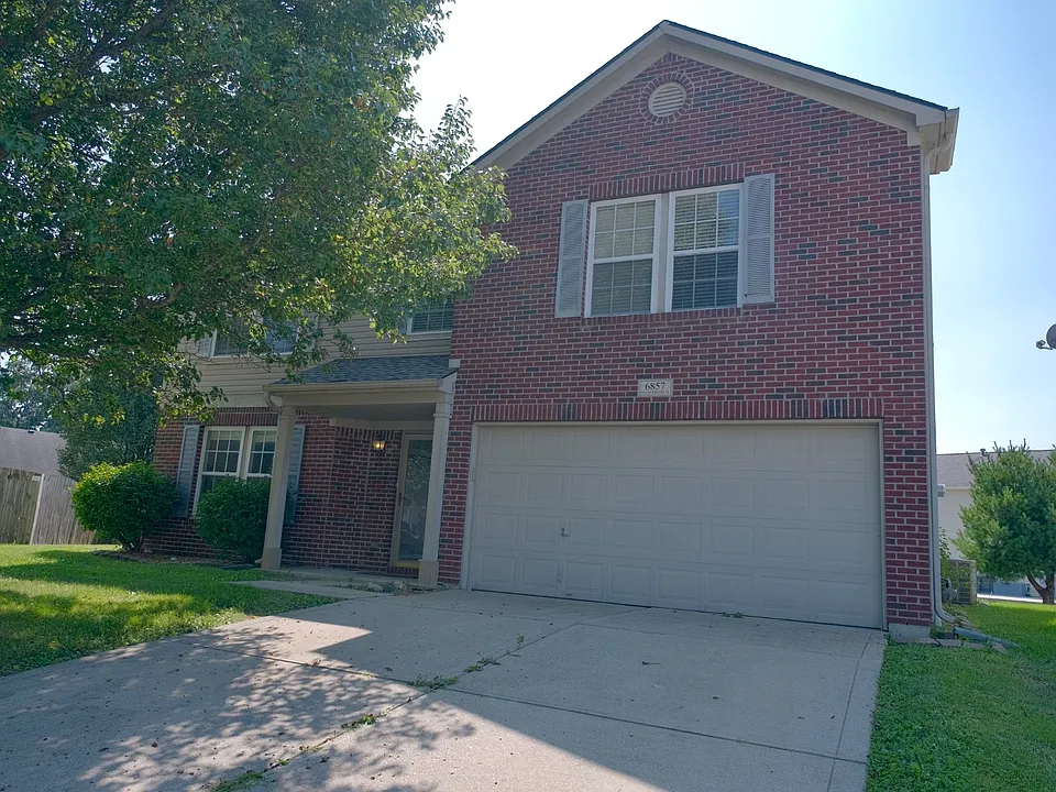 6857 Maywood Cir