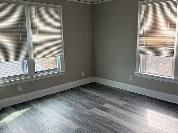5th image of 6623 Coleridge Ave