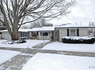 429 Congdon Ave, Elgin, IL 60120