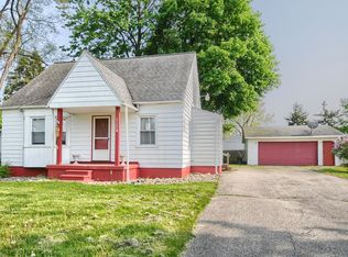 1174 Allen St, Burton, MI 48529