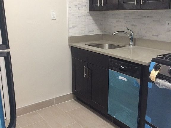 2nd image of 175 W 76th St APT 12G