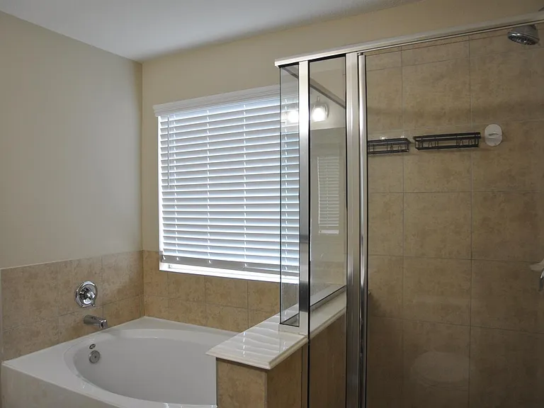 16025 Summerville Lake Dr — Photo 34