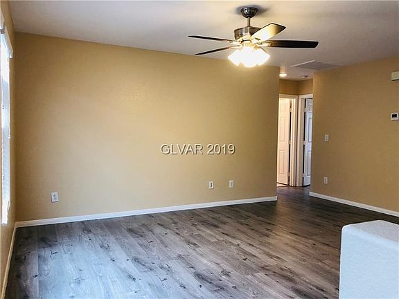 3rd image of 11741 Villa Malaparte Ave