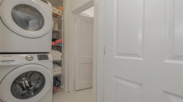 11 S Washington Ave #2 — Photo 29