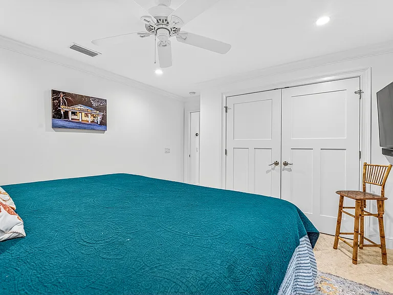 2160 Sanford Ct — Photo 22
