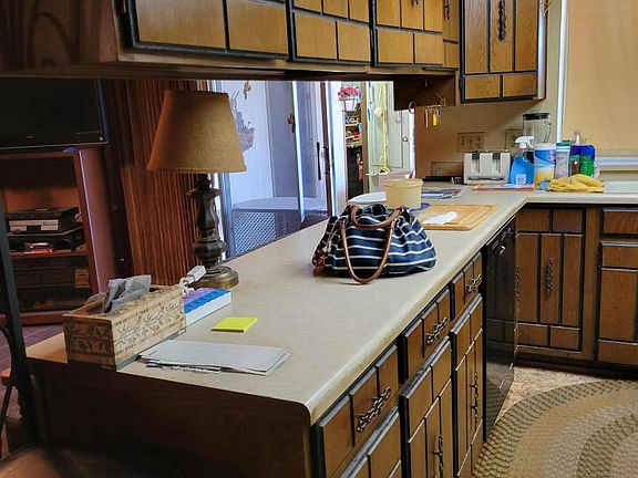 5th image of 454 N Hobson Plaza