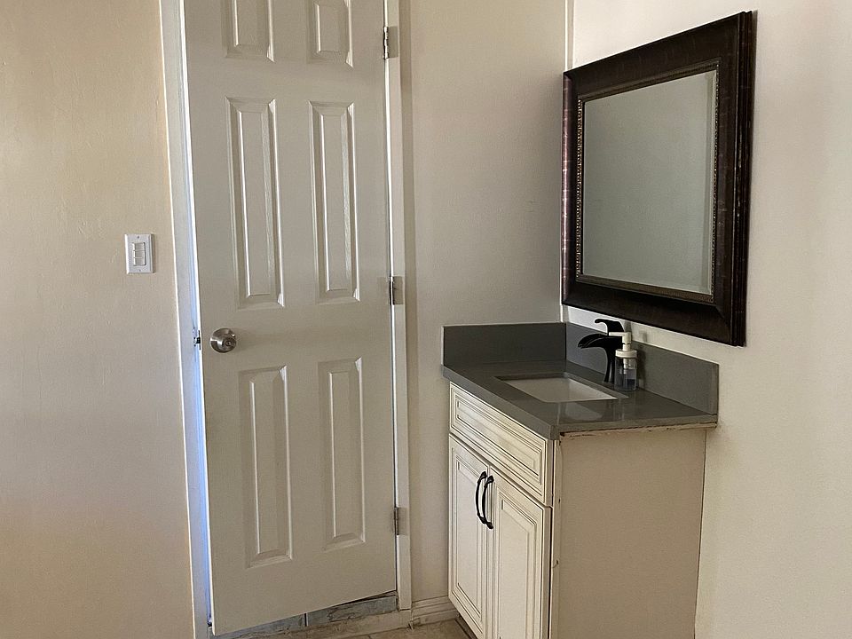 1st image of 8470 Murietta Ave