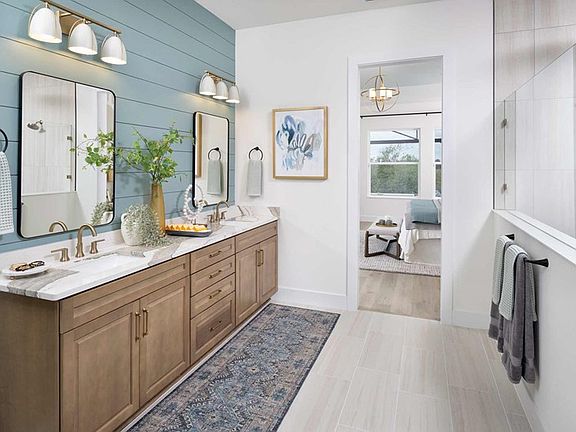 The Rubytail - Owner s Bath