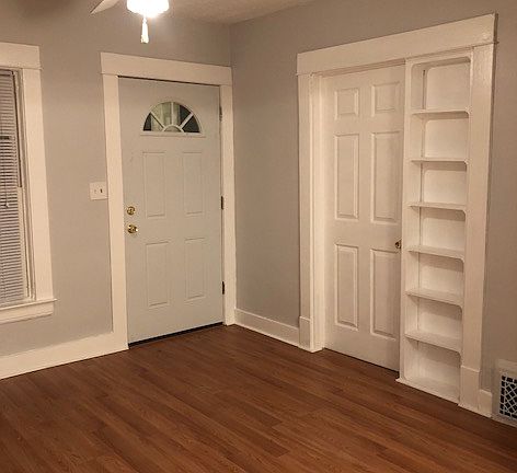 2nd image of 2038 W 103rd St #1