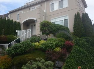 7010 34th Ave NW, Seattle, WA 98117
