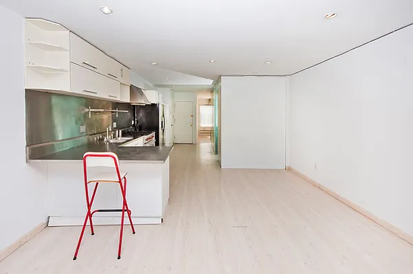 Rented by Nolita Group | media 4