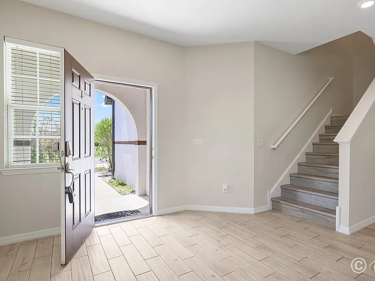 13441 Palmera Vista Dr — Photo 3